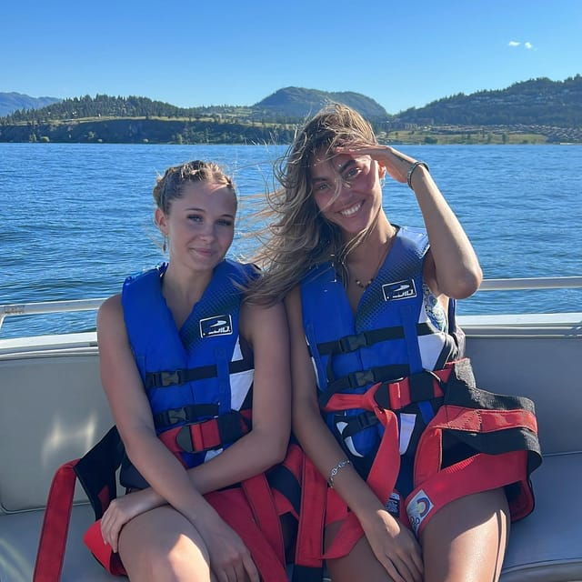 kelowna-early-bird-parasailing-expereince