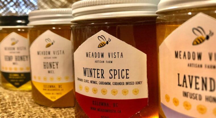 kelowna-honey-wine-tasting-mulled-wine-roasted-smores