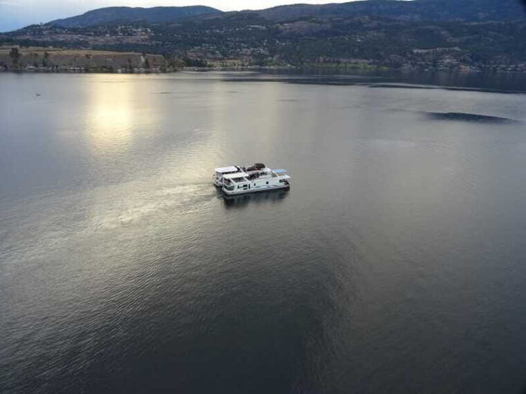 kelowna-sunset-dinner-cruise