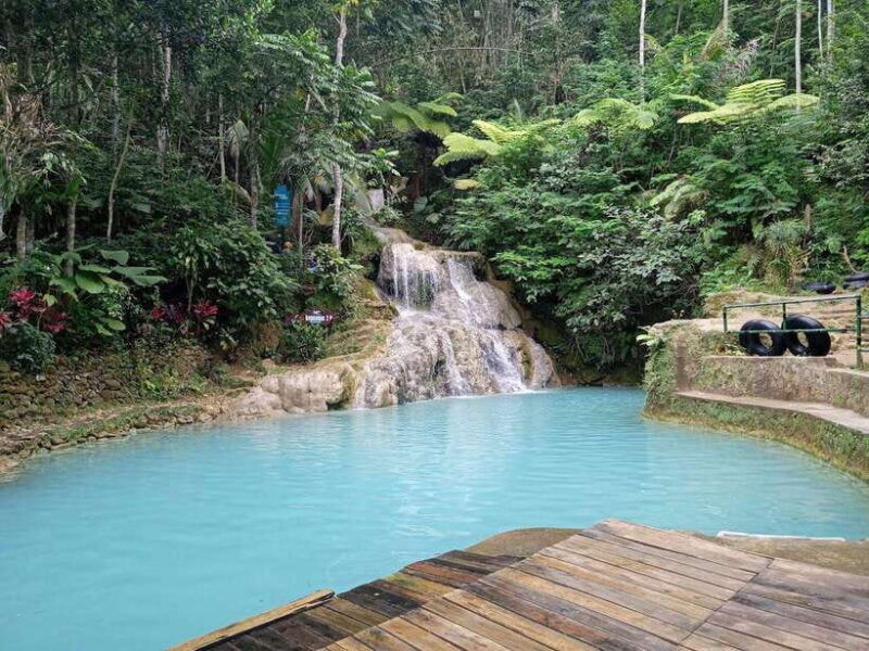 kembang-soka-waterfall-a-refreshing-nature-escape