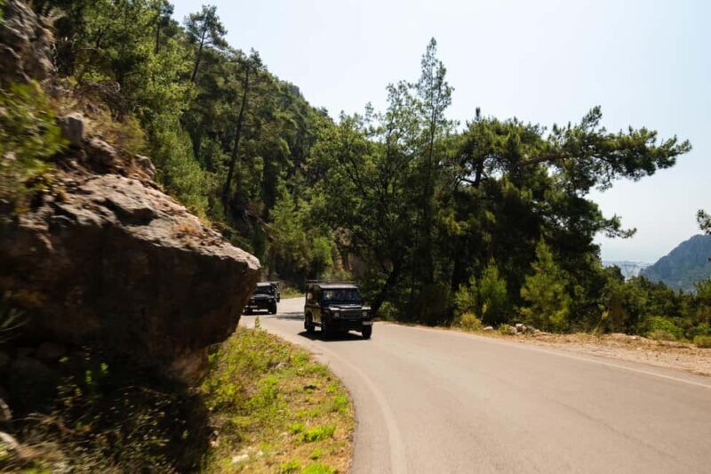 Kemer: Blue & Green Boat Trip and Jeep Safari with Lunch - Key Points