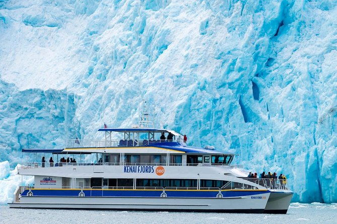 kenai-fjords-national-park-glacier-wildlife-cruise