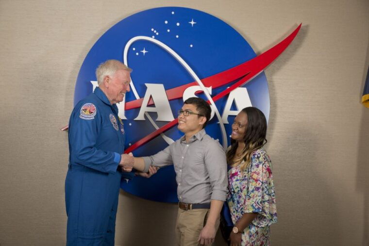 kennedy-space-center-chat-with-an-astronaut-experience