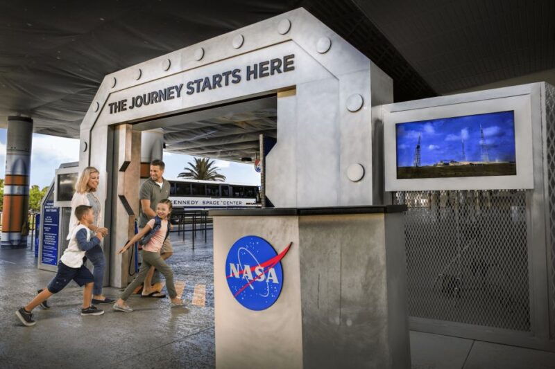 kennedy-space-center-chat-with-an-astronaut-with-admission