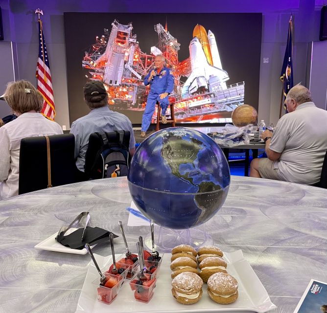 kennedy-space-center-chat-with-an-astronaut-with-admission