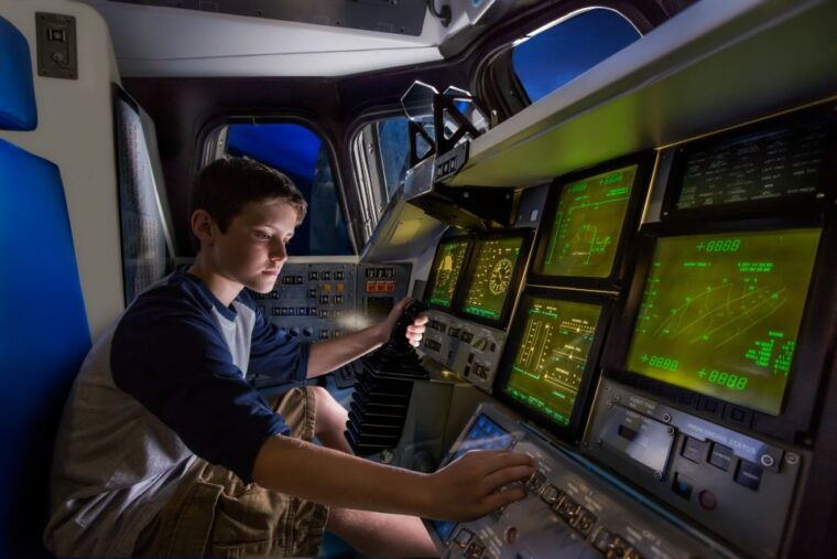 kennedy-space-center-chat-with-an-astronaut-with-admission
