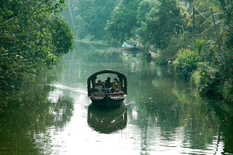 Kerala:- 03 Days Kumarakom & Alleppey Houseboat Cruise Tour - Key Points