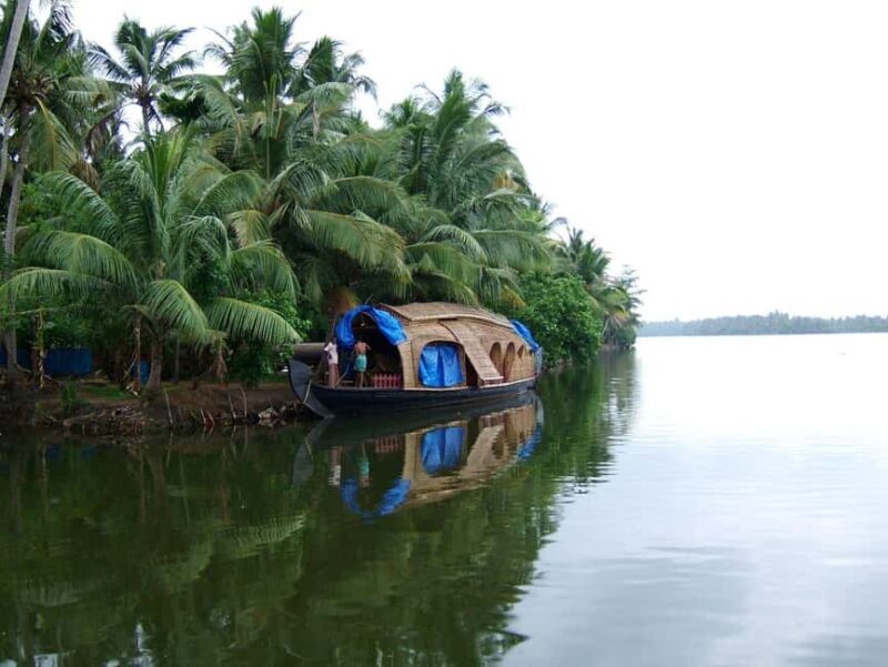 Kerala Beauty, Cochin with Alleppey Houseboat Tour (03 Days) - Introduction to the Kerala Experience