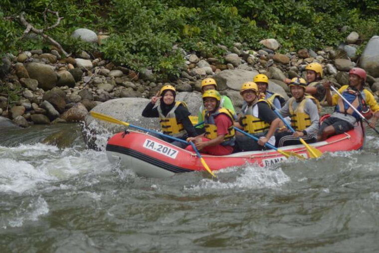 ketambe-sumatra-jungle-trekking-and-rafting-2