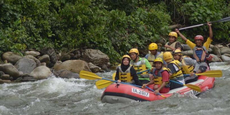 ketambe-sumatra-jungle-trekking-and-rafting