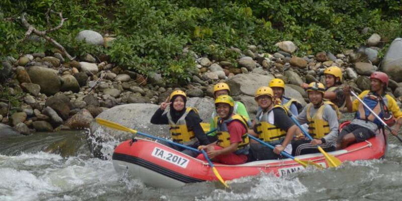 ketambe-sumatra-jungle-trekking-and-rafting