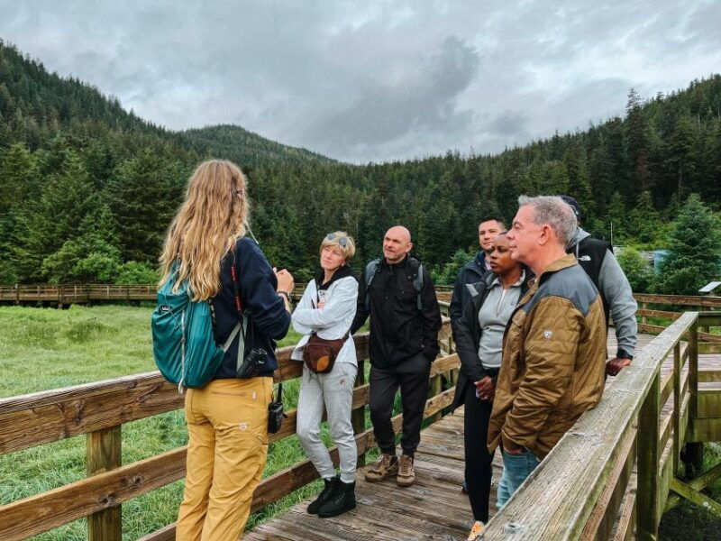 ketchikan-alaska-rainforest-sanctuary-and-totem-park-walk