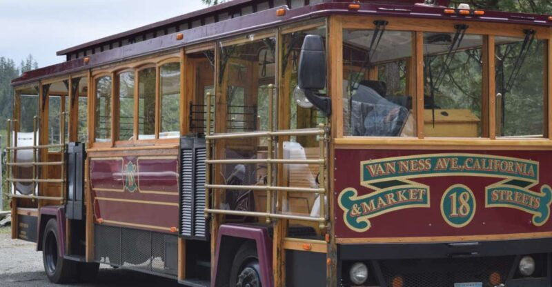 ketchikan-totem-pole-wildlife-city-trolley-tour