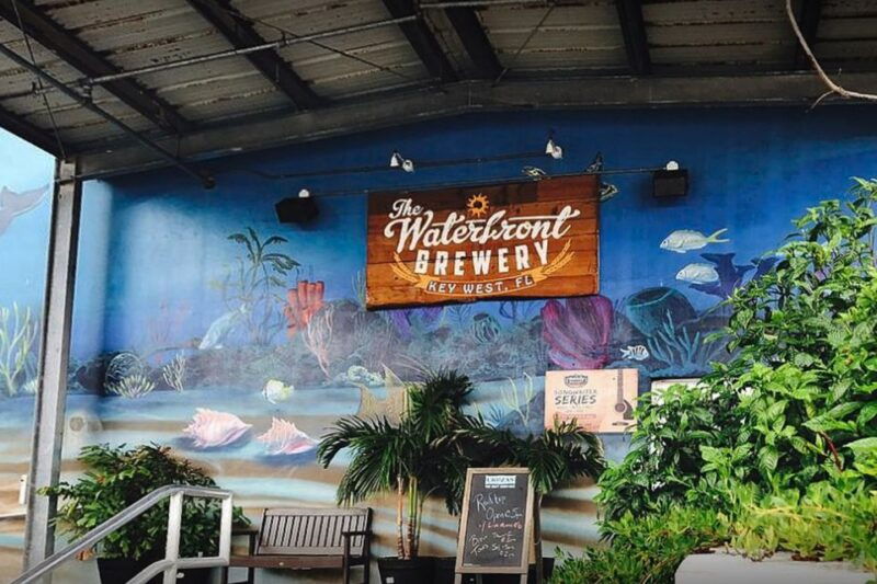key-west-jimmy-buffet-walking-tour-with-key-lime-pie