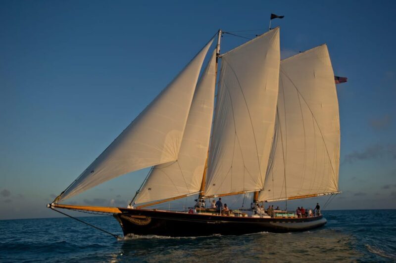 Key West: Live Christmas Holiday Music Cruise with Hot Cocoa - The Live Band and Music