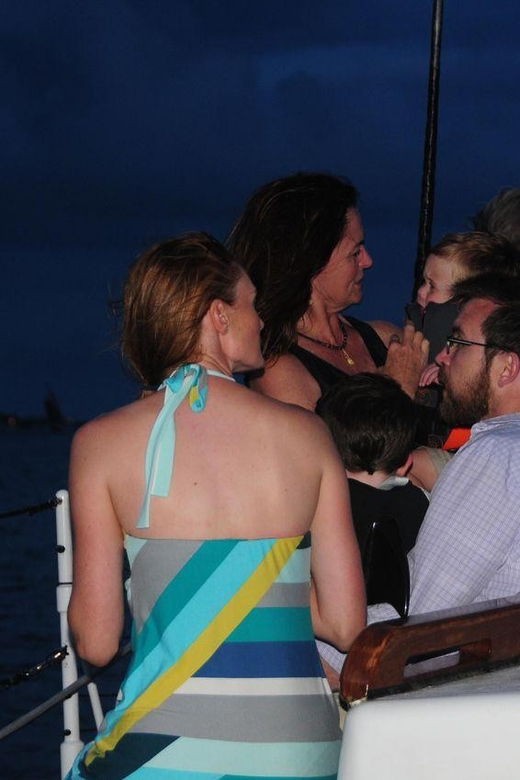 key-west-live-christmas-holiday-music-cruise-with-hot-cocoa