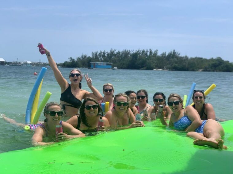 key-west-private-tiki-bar-party-boat-mini-sandbar