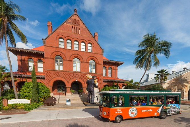 key-west-shore-excursion-hop-on-hop-off-trolley-tour-2