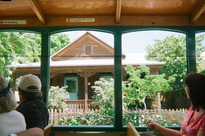 key-west-shore-excursion-hop-on-hop-off-trolley-tour-2