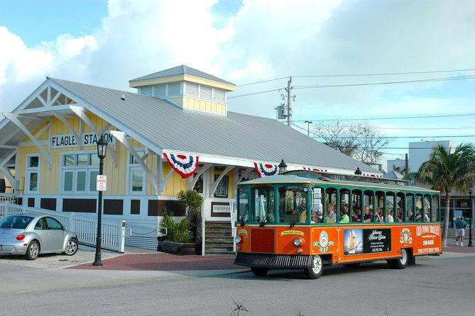 key-west-shore-excursion-hop-on-hop-off-trolley-tour-2
