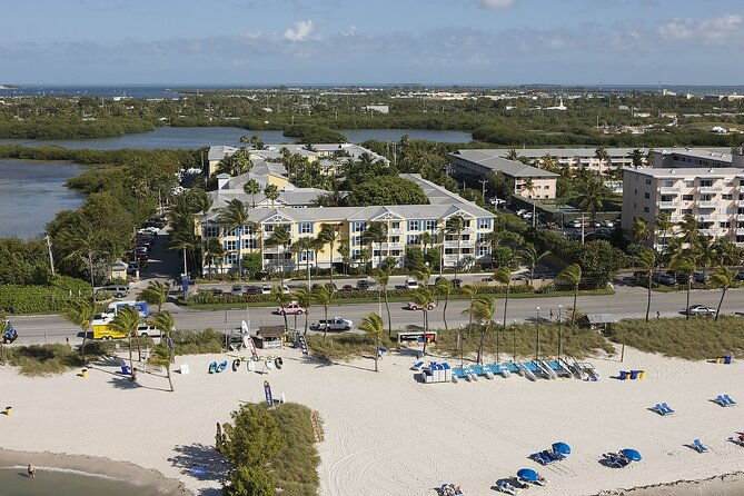 key-west-smathers-beach-activities-with-a-sunset-catamaran-open-bar