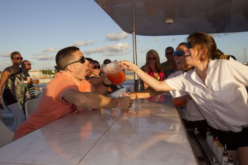 key-west-sunset-dinner-cruise-with-open-bar-live-music