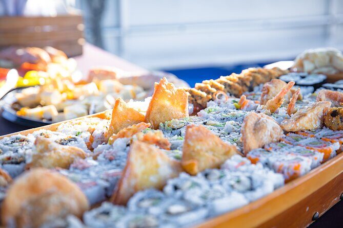 Key West Sushi Sunset Cruise with Complementary Drinks - Group Size and Booking Tips