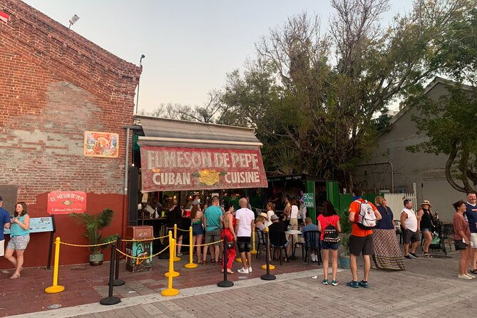key-west-waterfront-cocktail-walk-to-mallory-squares-sunset-celebration-2