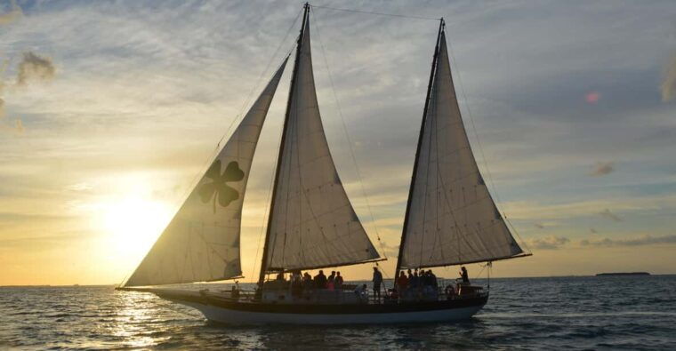 key-wests-schooner-appledore-star-champagne-sunset-sail