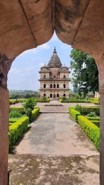 Khajuraho: Private Kamasutra Temples Day Tour with Lunch - Why This Tour Offers Great Value