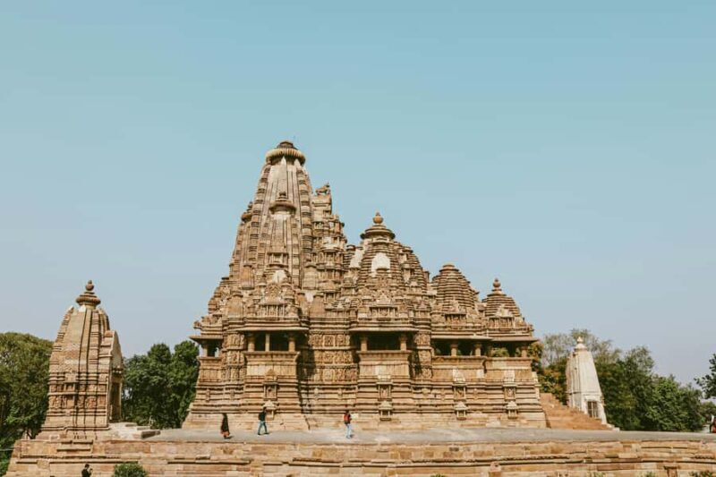 Khajuraho: Sunrise Temple, Artisan Village & Raneh Canyon - Key Points