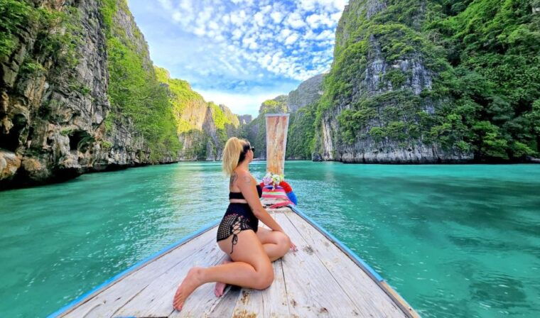 khao-lak-day-trip-to-phi-phi-with-private-longtail-tour