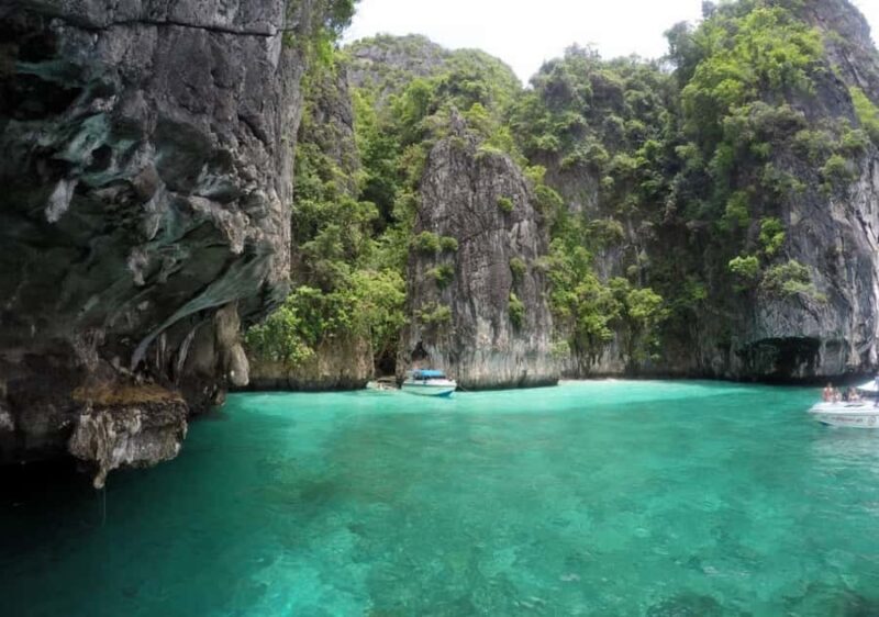 Khao Lak: Phi Phi & Bamboo Island Day Trip by Speedboat - Final Thoughts: Who Should Take This Tour?