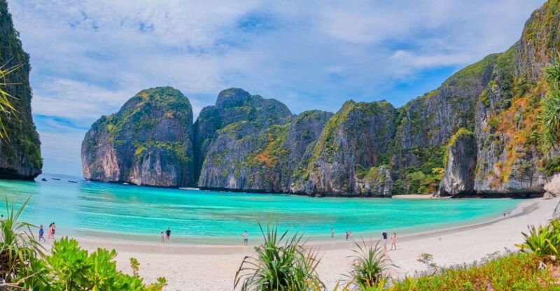 khao-lak-phi-phi-bamboo-island-day-trip-by-speedboat