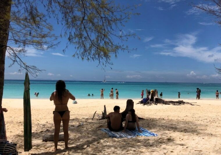 khao-lak-phi-phi-bamboo-island-day-trip-by-speedboat