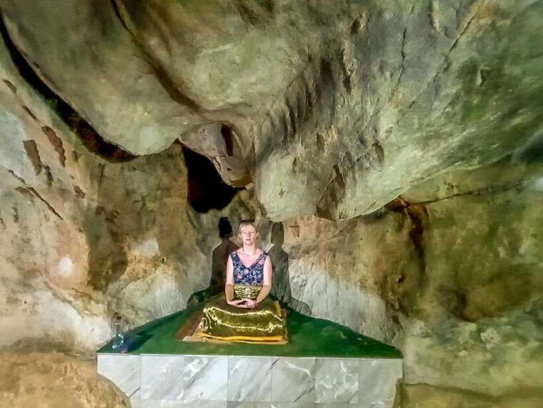 khao-lak-private-three-temples-tour