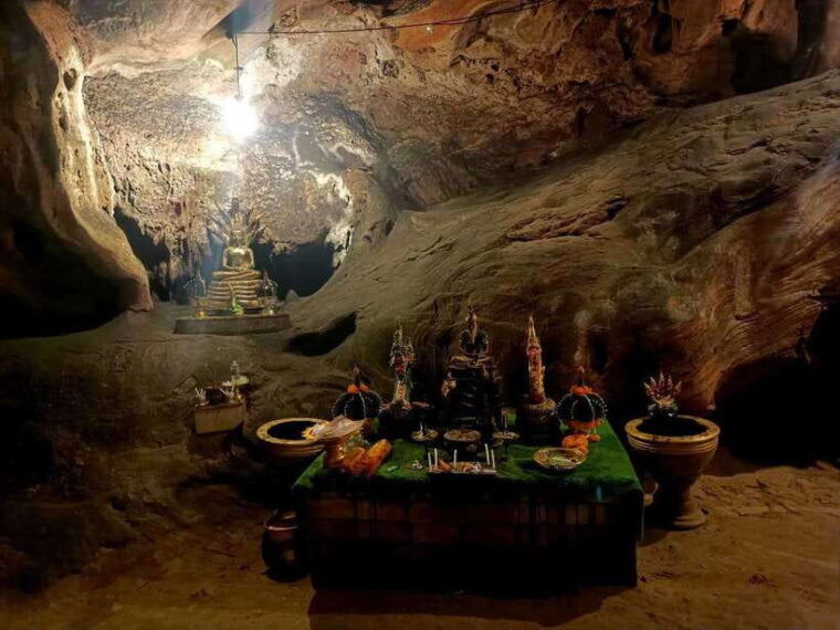 khao-lak-private-three-temples-tour