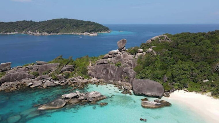 khao-lak-similan-islands-speed-catamaran-premium-morning
