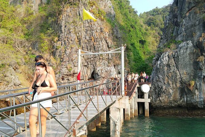 Khao Lak: Wow Andaman Snorkeling Trip to Phi Phi & Bamboo Island - Authentic Insights from Reviews