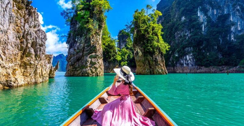 khao-sok-private-longtail-boat-tour-at-cheow-lan-lake