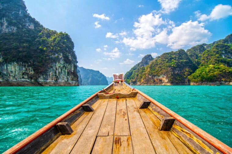 khao-sok-private-longtail-boat-tour-at-cheow-lan-lake