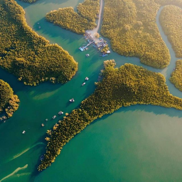 khaolak-sunrise-to-phang-nga-bay-and-jamebond-island-tour