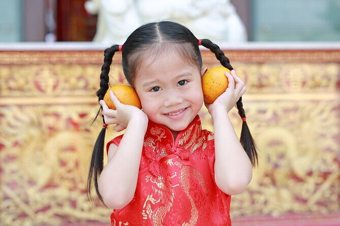 Kid-friendly Private Bangkok Walking Guided Tour for Families - Key Points