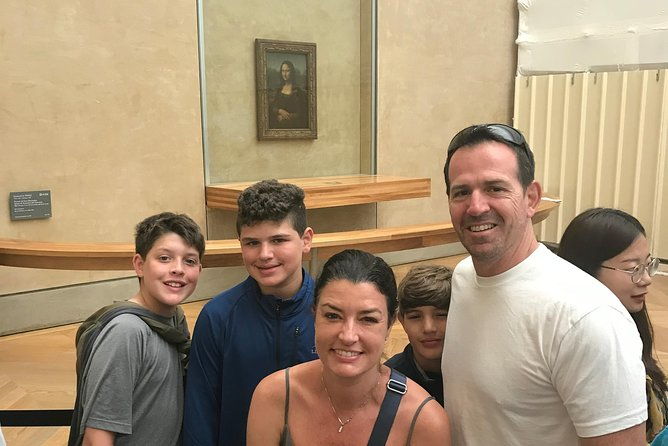 kid-friendly-private-paris-louvre-tour-with-tickets