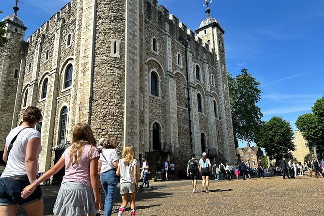 kid-friendly-tour-tower-of-london-and-tower-bridge-entry
