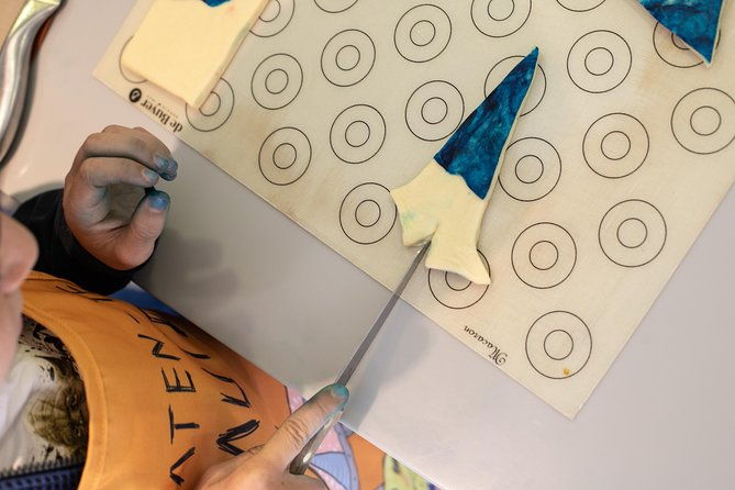 kids-in-the-kitchen-croissants-near-eiffel-tower