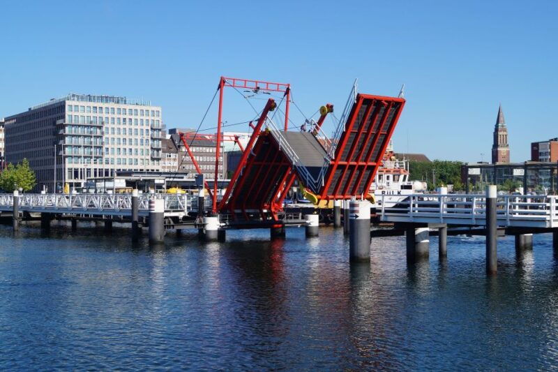 kiel-city-highlights-express-walking-tour-with-a-local