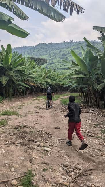 Kigali: Full-day cycling tour with picnic lunch - Key Points