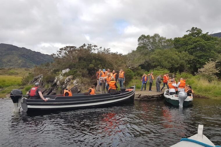 killarney-gap-of-dunloe-pony-trap-traditional-boat-tour