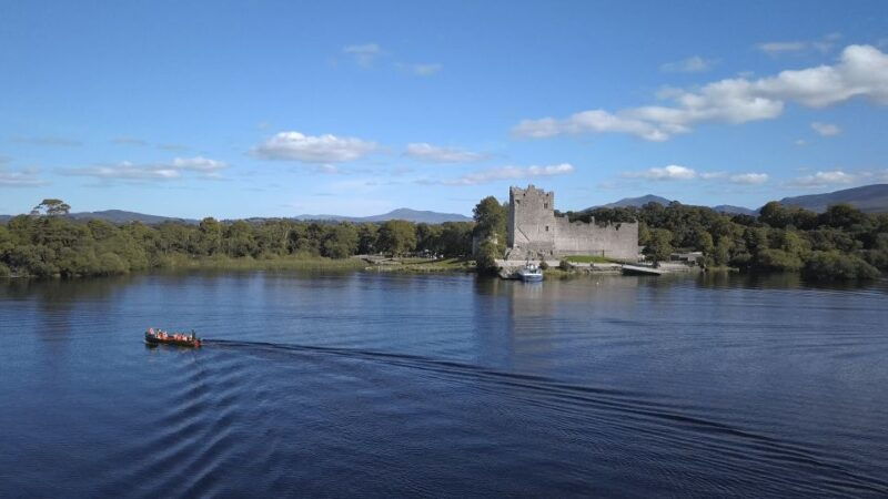 killarney-lakes-of-killarney-boat-tour-with-transfer